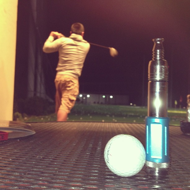 golfing and vaping