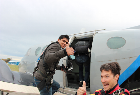 Skydiving1